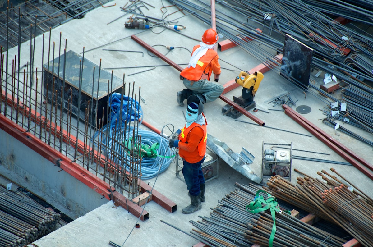 Pekerjaan konstruksi sipil dan infrastruktur